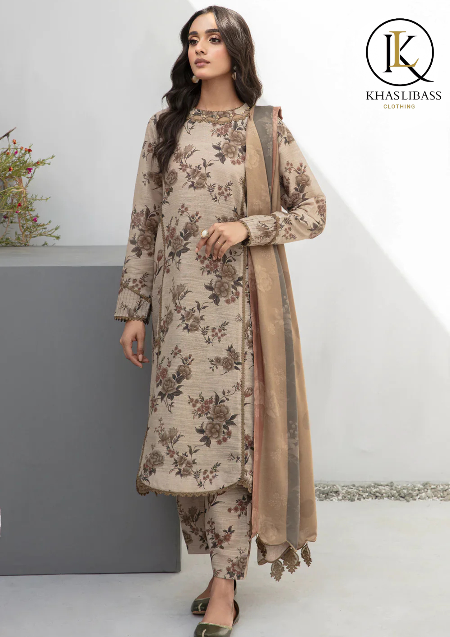 Winter Unstitched 3PCs Digital Printed Khaddar Dress With Digital Printed Khaddar Dupatta KL-388